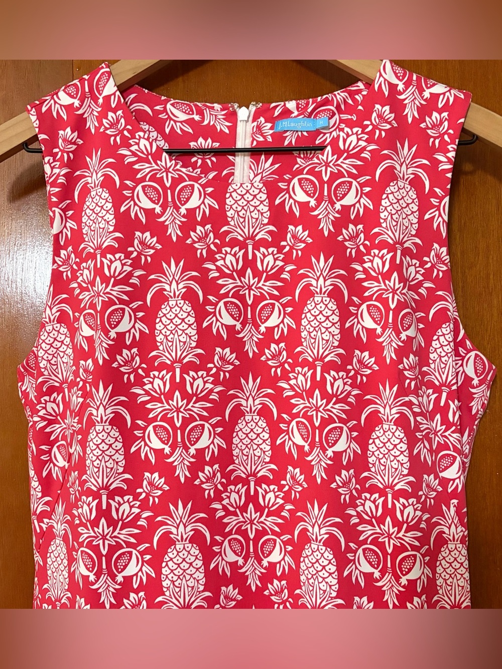 J. McLaughlin Sleeveless Dress Catalina Cloth
Red Pineapple Print Sheath - Picture 3 of 11